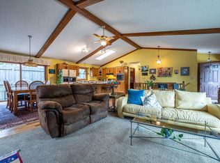 5225 S 18th St, Milwaukee, WI 53221