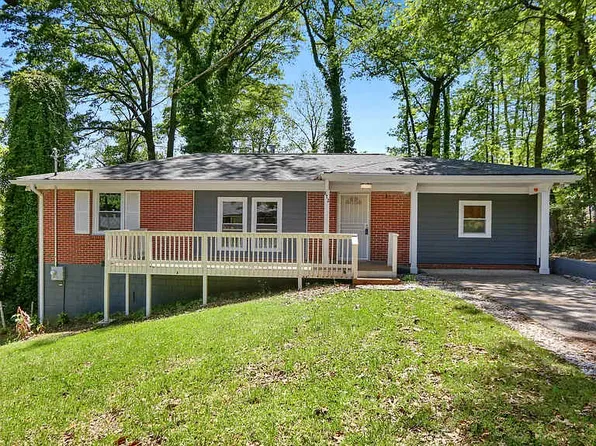 872 Glenway Dr, East Pt, GA 30344