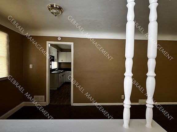 2nd image of 3009 Menominee Ave