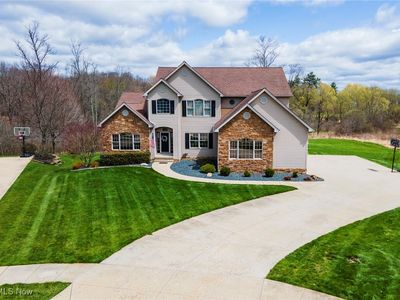 240 Aberdeen Ct, Columbiana, OH, 44408
