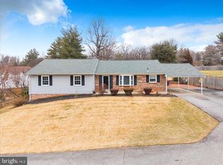 8709 Hawkins Creamery Rd, Gaithersburg, MD 20882