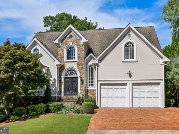 5298 Brookelake Dr, Dunwoody, GA 30338