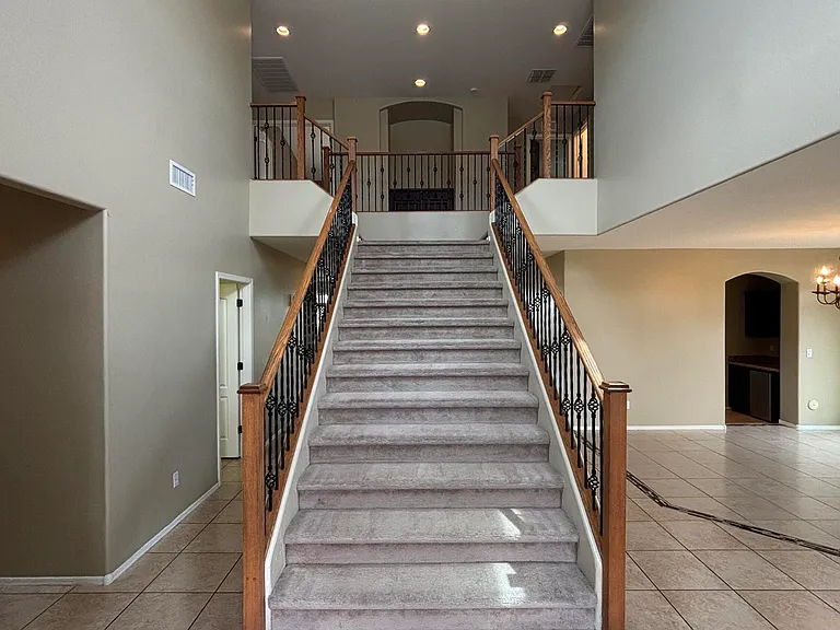 4918 W Melody Ln — Photo 3
