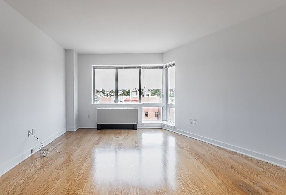 1st image of 153-50 89th Ave #818