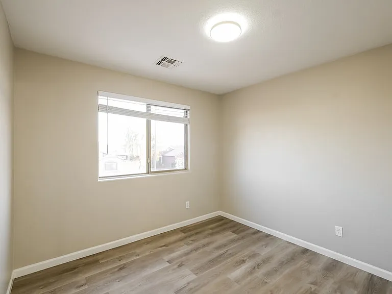15178 W Taylor St — Photo 15
