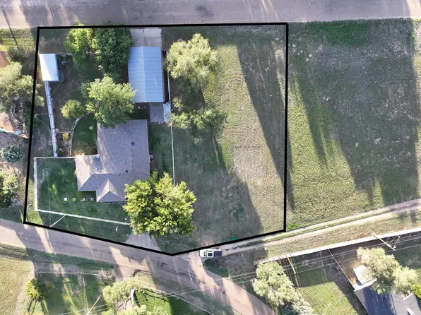206 Arroyo Verde Dr, Fritch, TX 79036