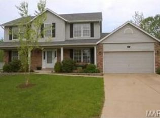 87 Poplarshade Ct, Saint Peters, MO 63376