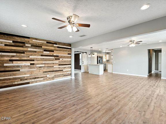 5th image of 716 Pine Forrest Dr E