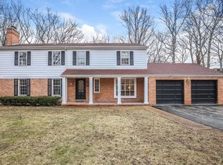 1207 Burr Oak Rd, Lake Forest, IL 60045