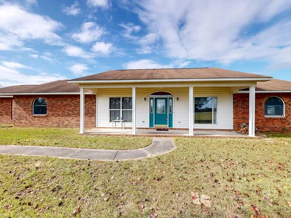 4329 Denton Rd, Dothan, AL 36303