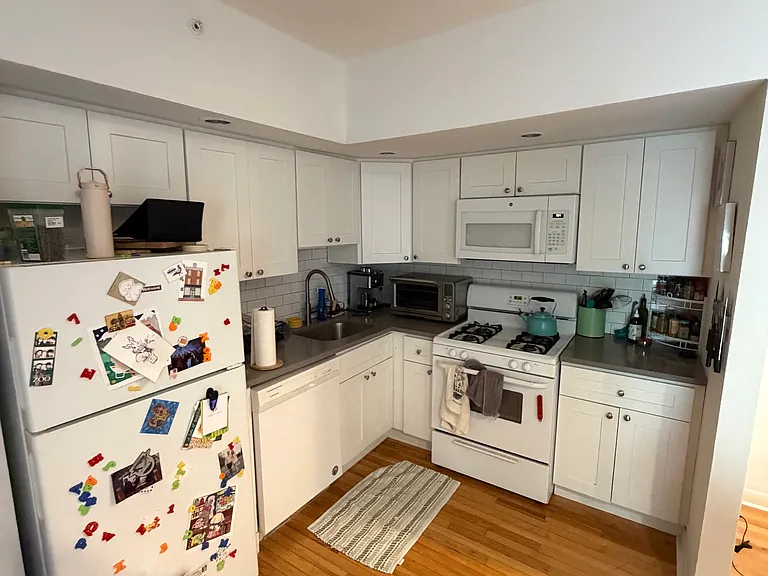 734 S 4th St #2R — Photo 9