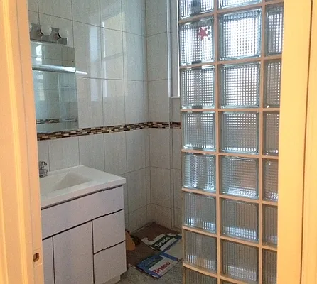 Rented by Neon Realty Inc. | media 2