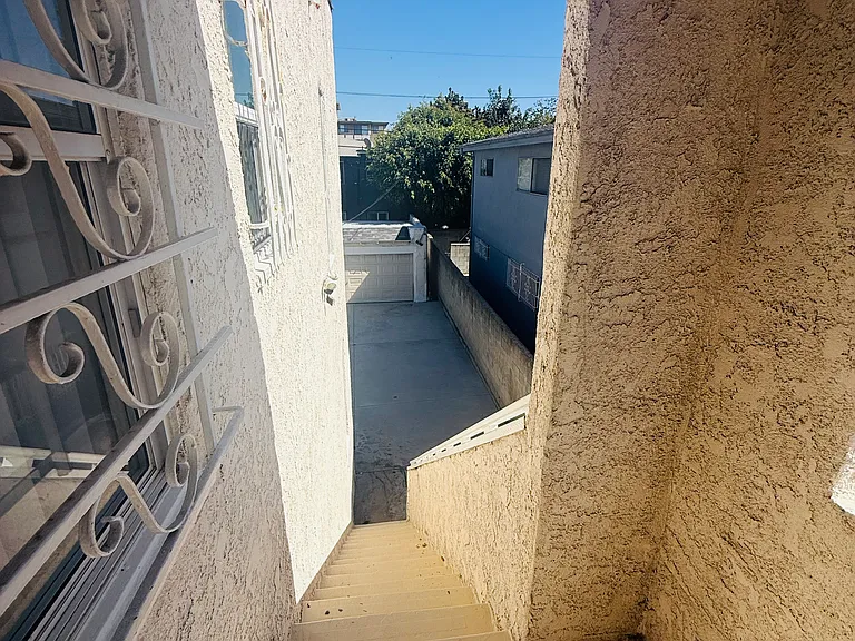 818 S Shenandoah St — Photo 8