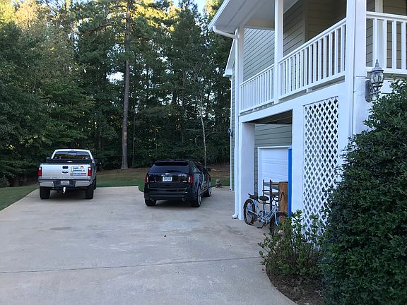 3rd image of 9618 Fox Hunt Cir W