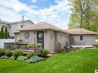 854 White Lake Rd, Pleasant Lake, MI 49272