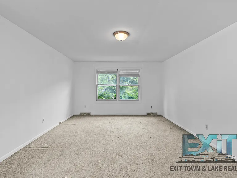422 Tanglewood Dr — Photo 23