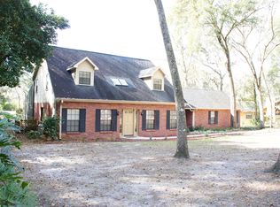 111 Holly Tree Ln, Brandon, FL 33511