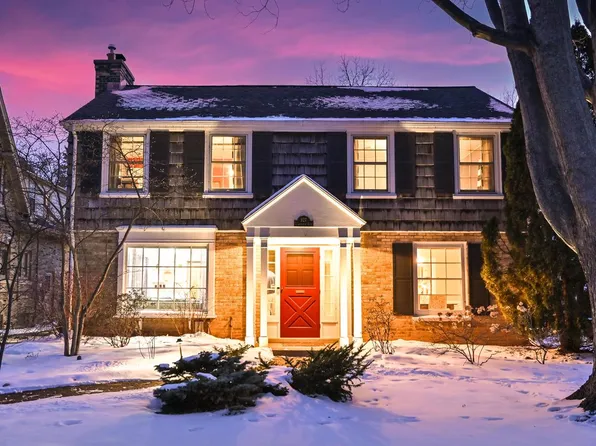 927 East Lexington BOULEVARD, Whitefish Bay, WI 53217