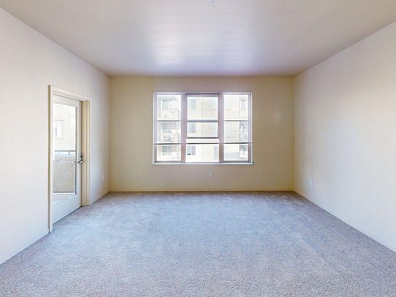 4th image of 668 21st St #Df7cca0b4