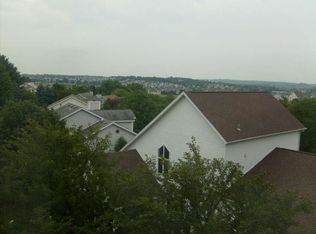 5 Maple Run Ct, Madison, WI 53719