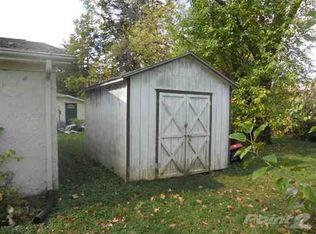 301 7th St, Coralville, IA 52241