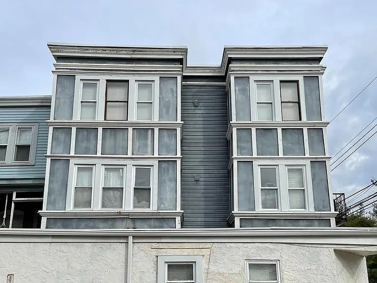 1001 Andrews Ave #5 — Photo 2