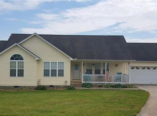 125 Oak Leaf Ct, Mocksville, NC 27028
