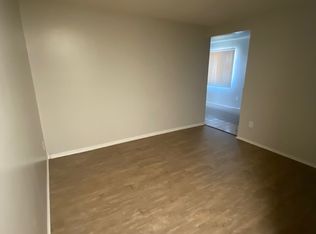 1496 Walnut Ave, Long Beach, CA 90813