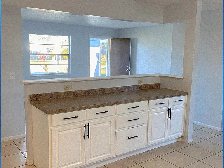 3020 Mary St — Photo 27
