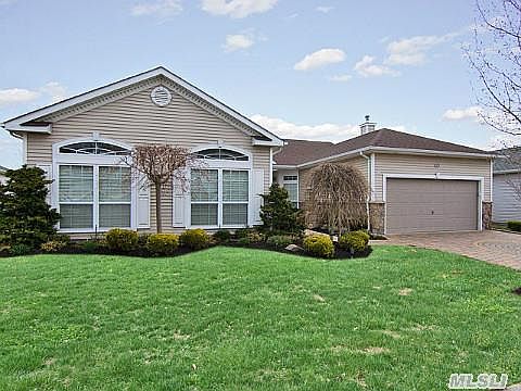 1st image of 48 Hamlet Dr