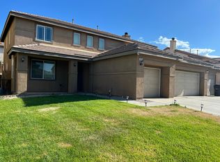 13795 Woodpecker Rd, Victorville, CA 92394
