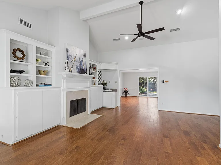 5410 Indigo St — Photo 6