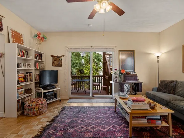 109 Heath St APT 2, Boston, MA 02130
