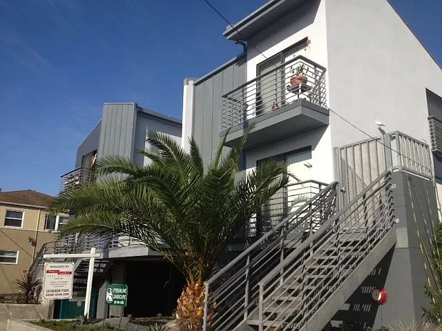 117 Pacific St. in Sant Monica - 1 block to the beach and Main St! — Photo 18