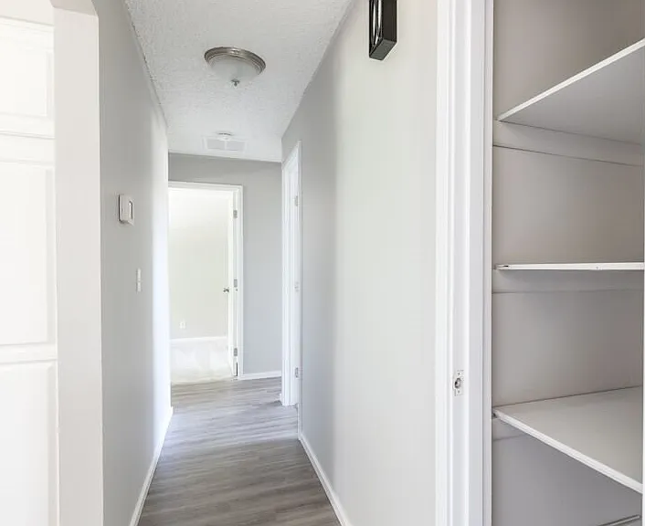 654 Jefferson Ave NE — Photo 8