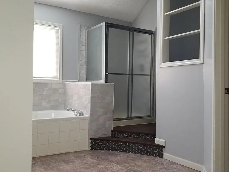 1281 E Sheridan Bridge Ln — Photo 22