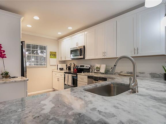 2nd image of 1347 Broadwater Dr