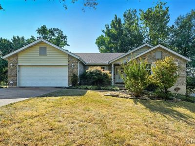 4730 Music Ln, Saint Louis, MO, 63128