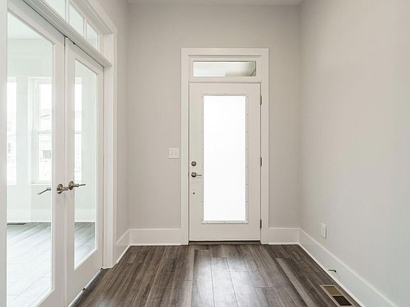 The Pemberton - Foyer