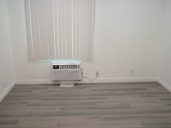 4th image of 12315 Graham St APT 80