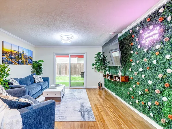 3308 Bastrop St APT B, Houston, TX 77004