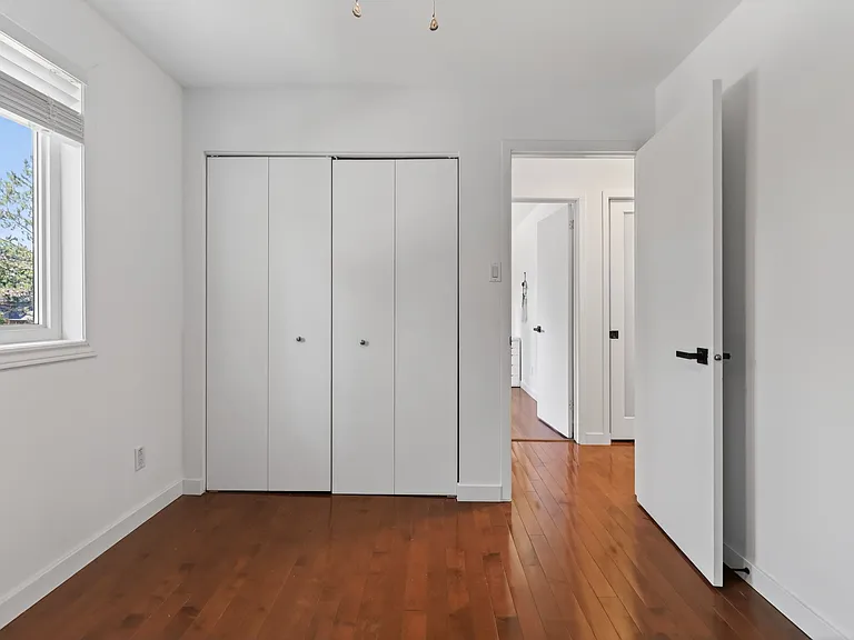 898 Explorer Ln — Photo 26