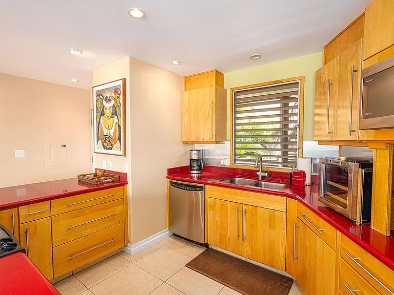 S Kihei Rd — Photo 12