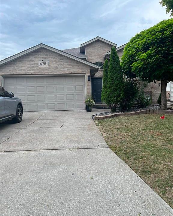 1st image of 4751 Juliet Cres