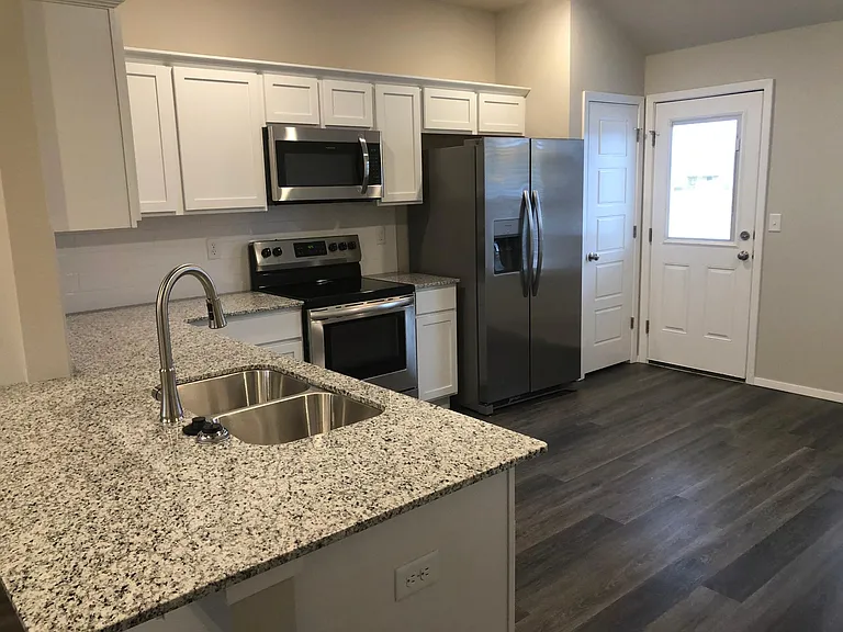 921 E Egret Rd — Photo 5