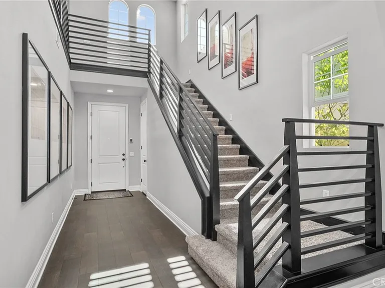 24253 Flora Rd — Photo 5