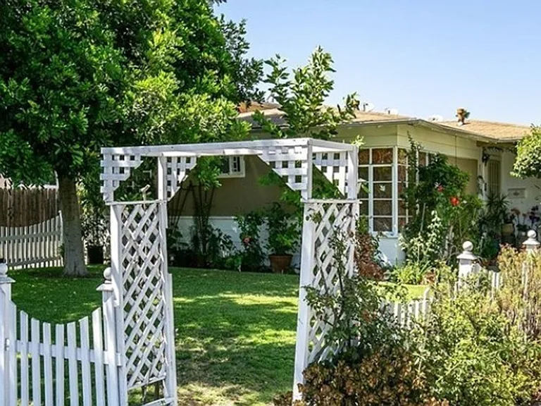 727Ora — Photo 10