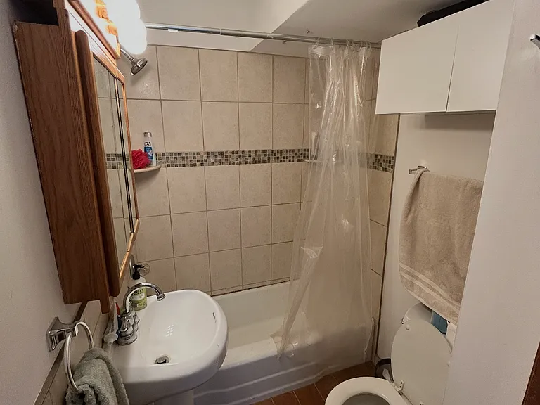 147 N 21st St #5 — Photo 6