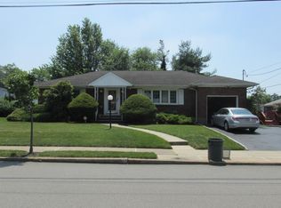 3 Chittenden Rd, Fair Lawn, NJ 07410