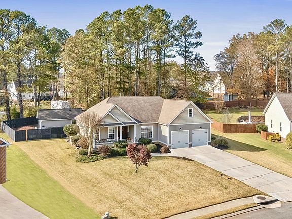 3rd image of 336 Thoroughbred Dr NW